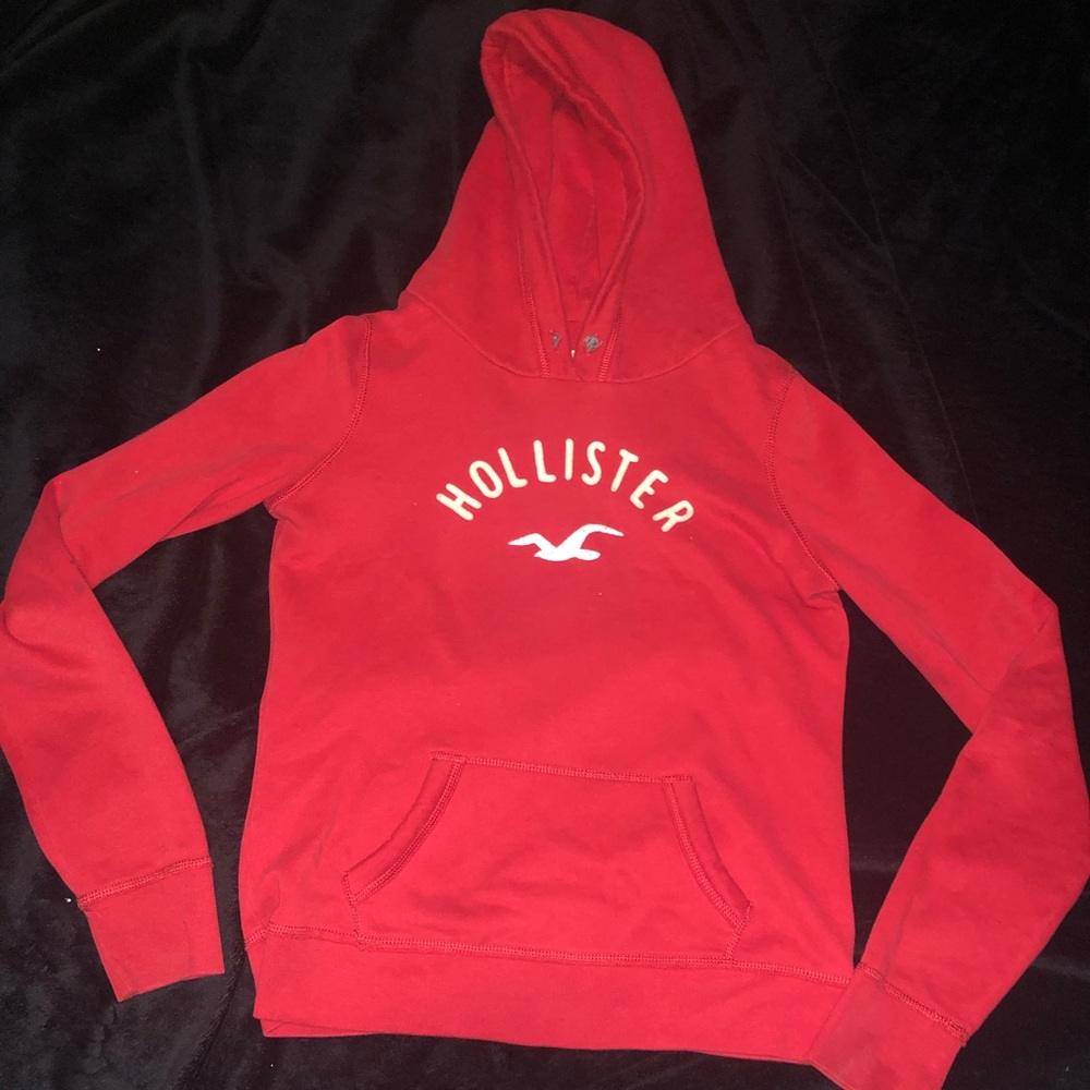 Hollister pull over